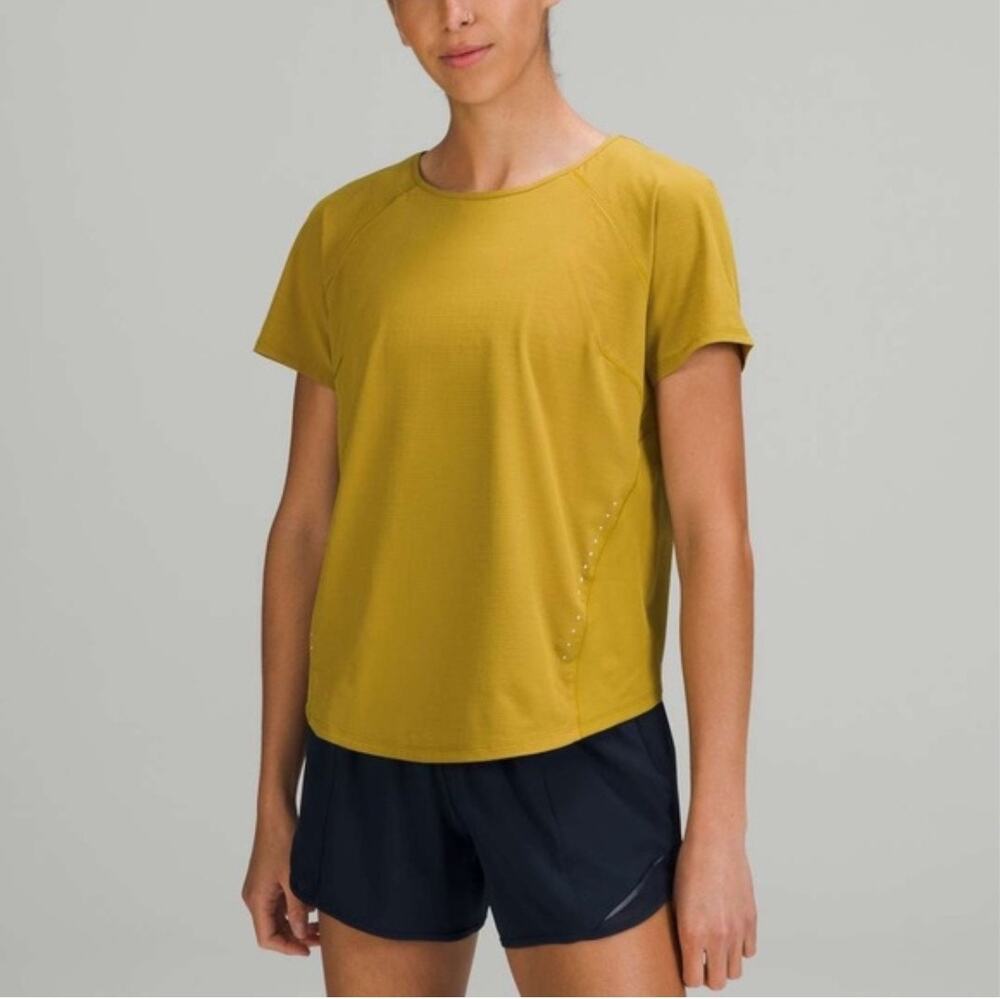 Lululemon Lightweight Stretch Run Short Sleeve Top Auric Gold Size 4